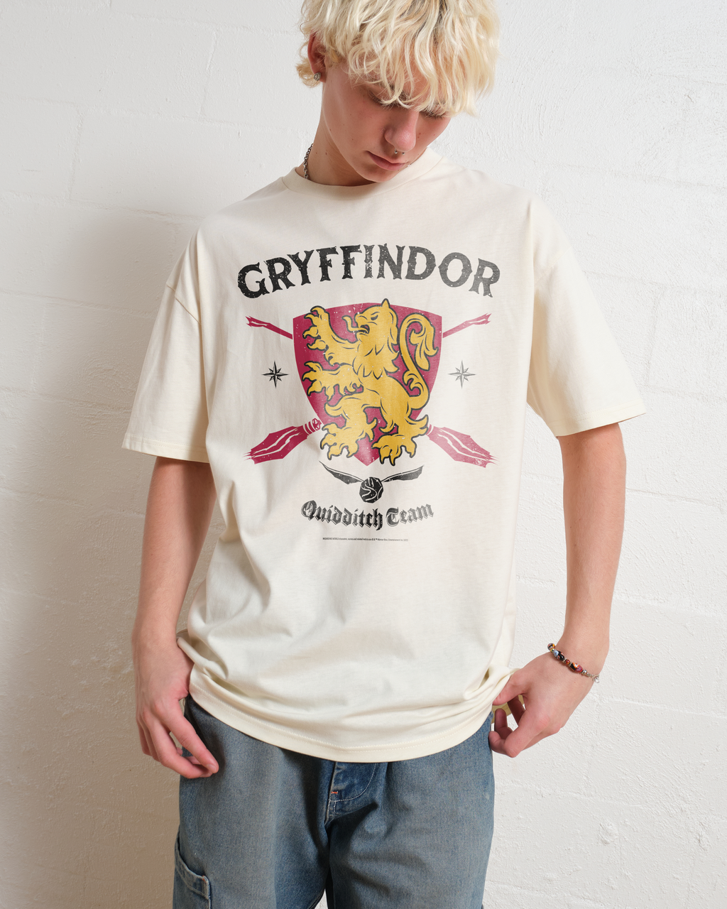 Gryffindor Quidditch Team T-Shirt product image 4